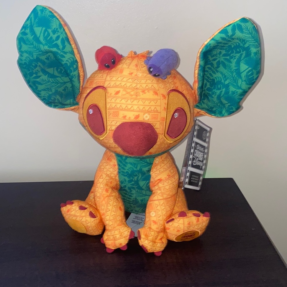 Stitch crashes disney lion king plush